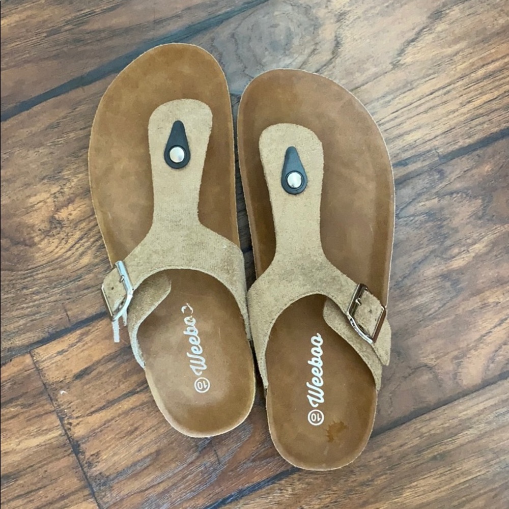 Brown sandals, great condition
